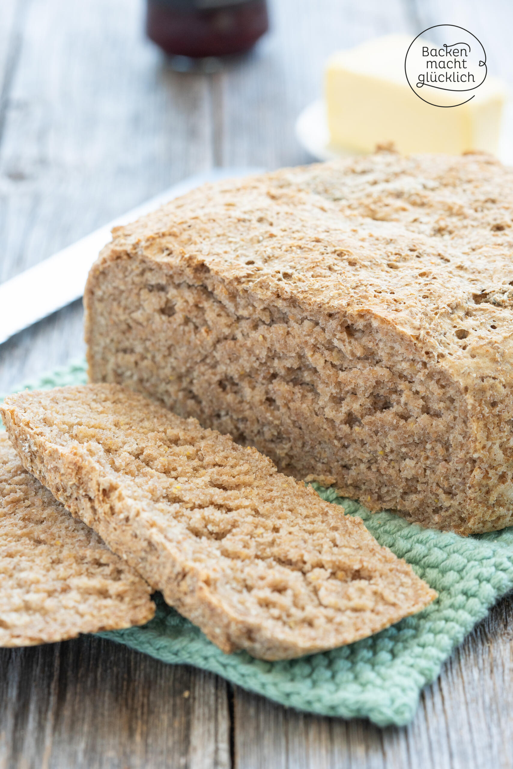 Sauerteigbrot mit Roggenschrot