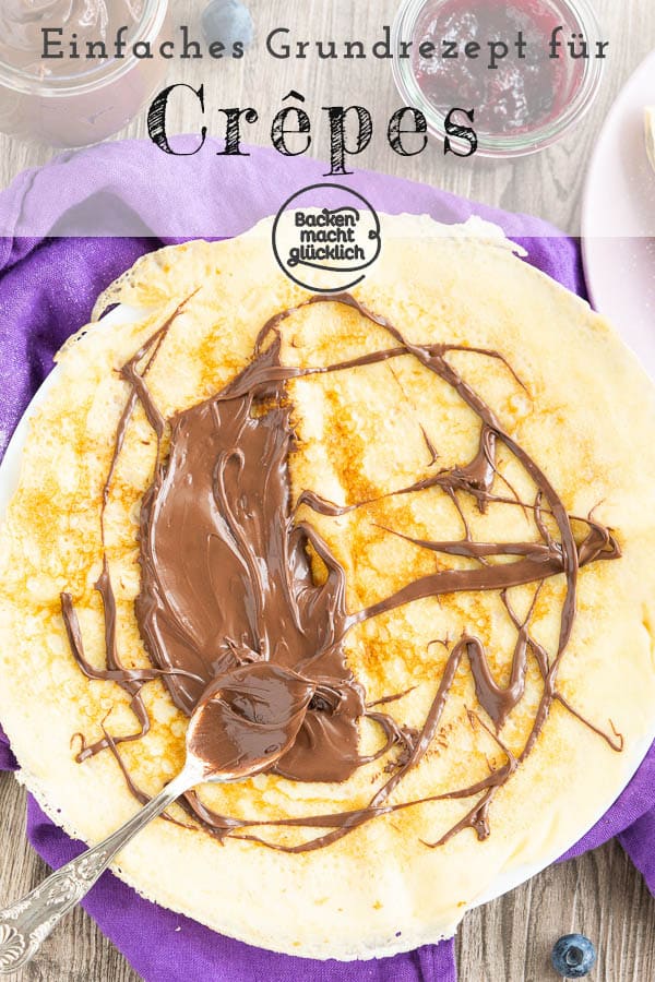 Das leckere Rezept für Crêpes-Teig lässt sich ganz einfach zu Hause nachmachen. Damit könnt ihr perfekte Crêpes wie vom Jahrmarkt auf den Küchentisch zaubern – ganz egal, ob mit frischen Früchten, Schokolade oder Marmelade. #crepes #crepesrezept #crepesrezeptteig #backenmachtglücklich