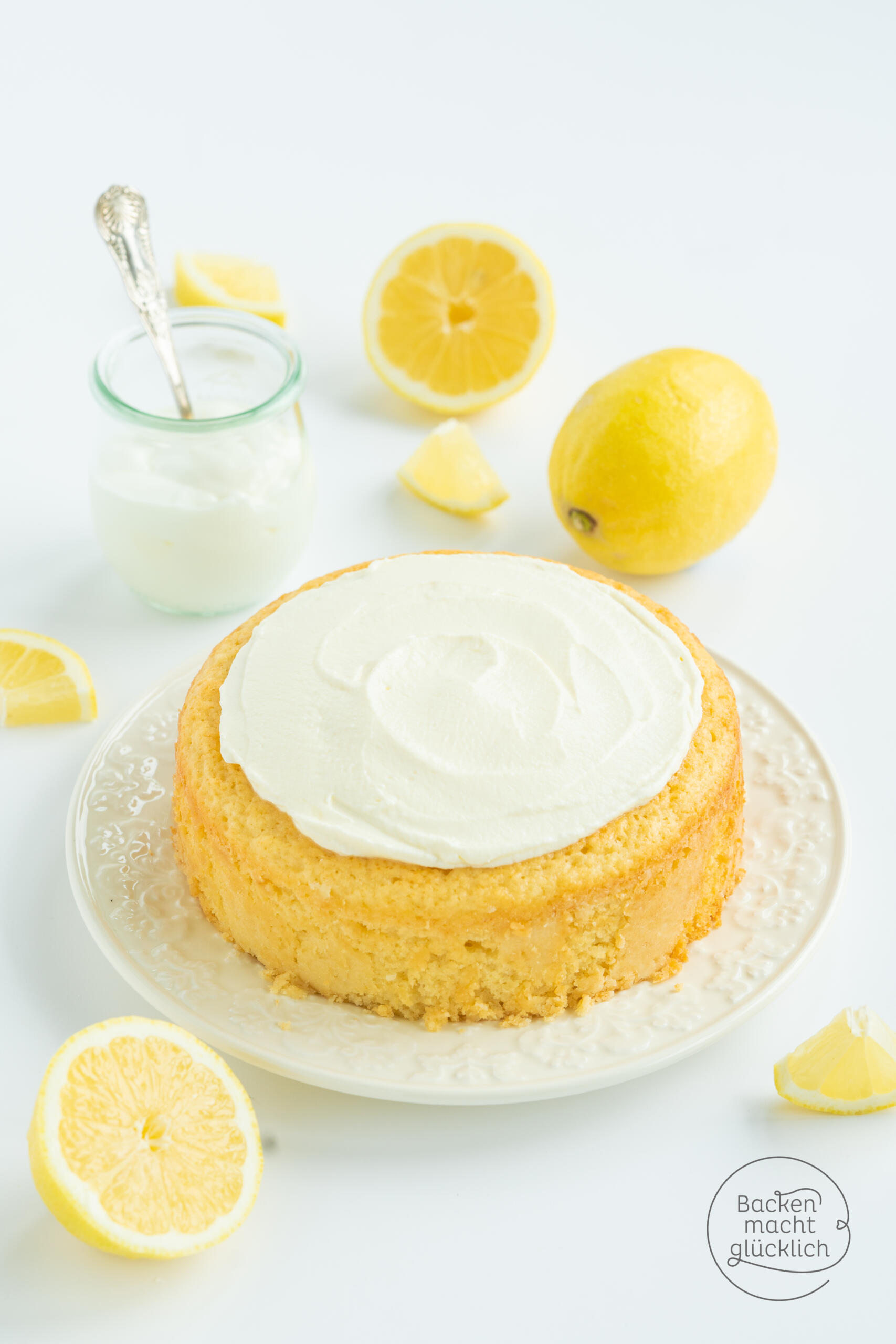Zitronen-Kokosjoghurt-Kuchen