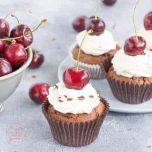 Schoko-Kirsch-Cupcakes