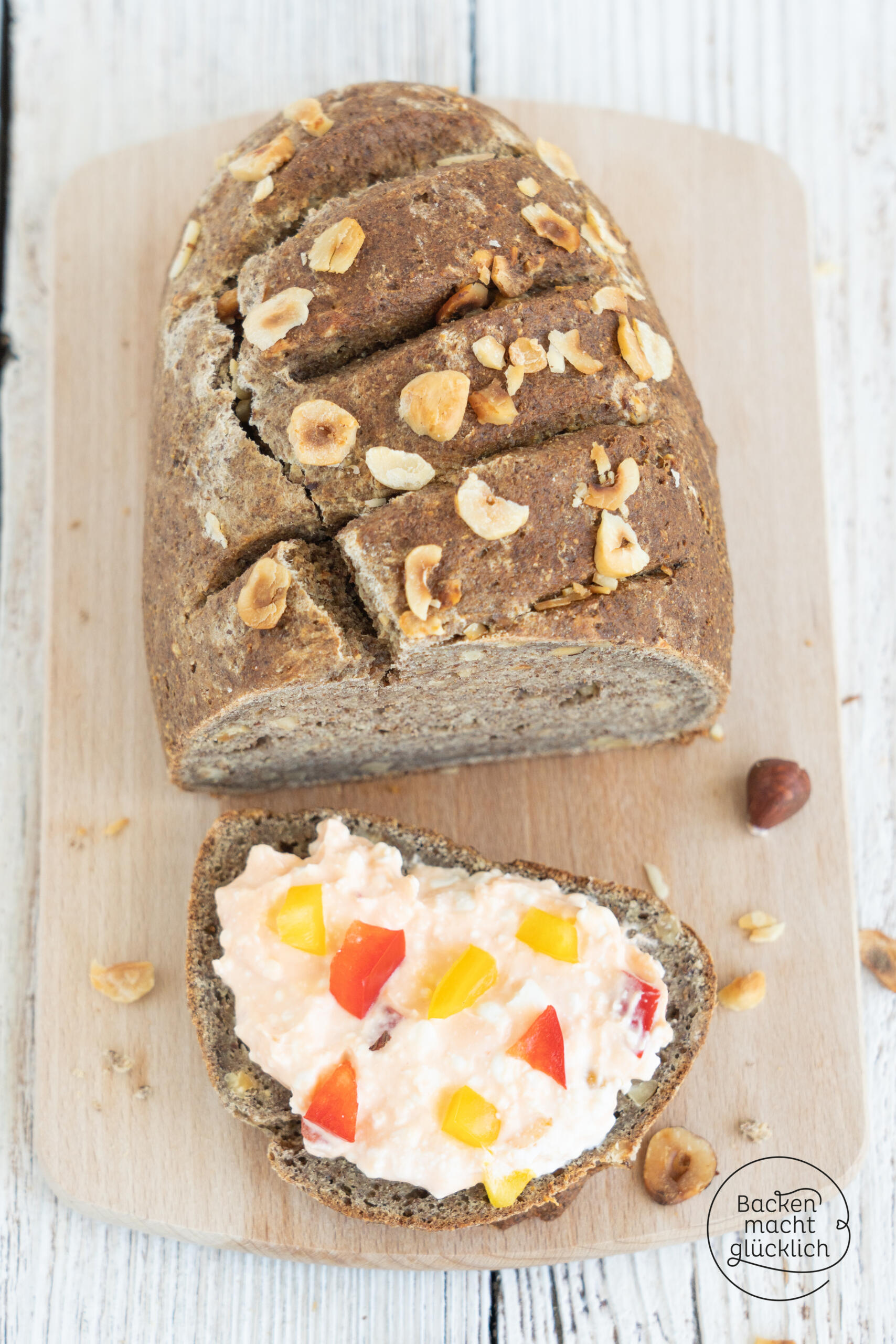 Low Carb Nussbrot mit Quark