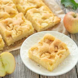 Quick sunken apple pie tray