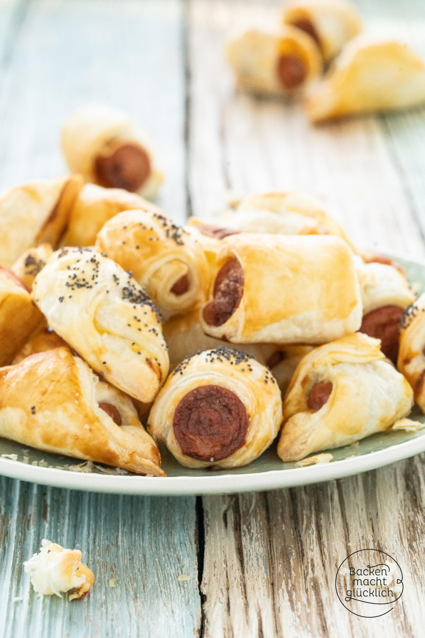 Würstchen Snack im Blätterteig