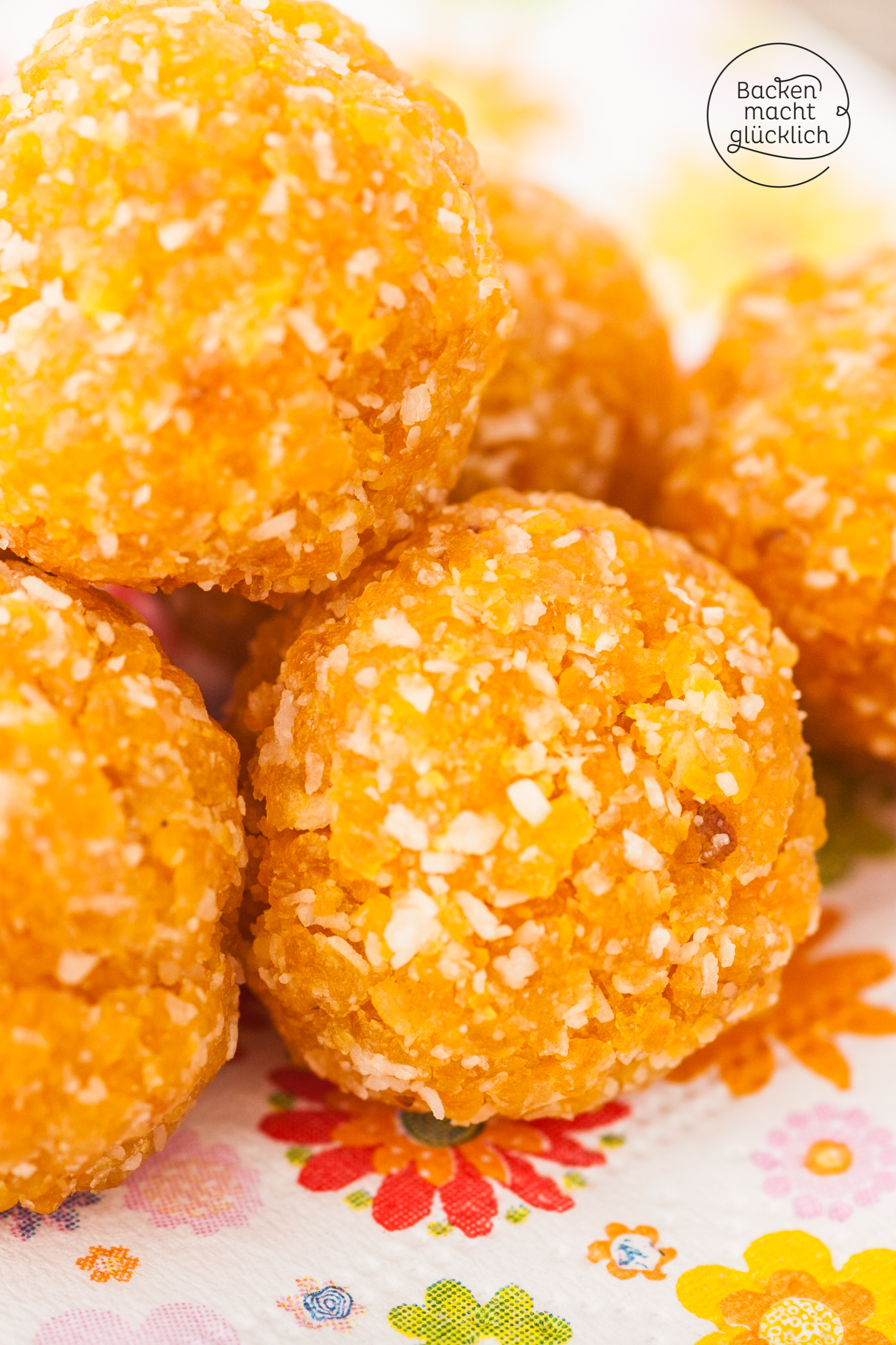 Aprikosen-Kokos-Konfekt ohne Zucker | Backen macht glücklich