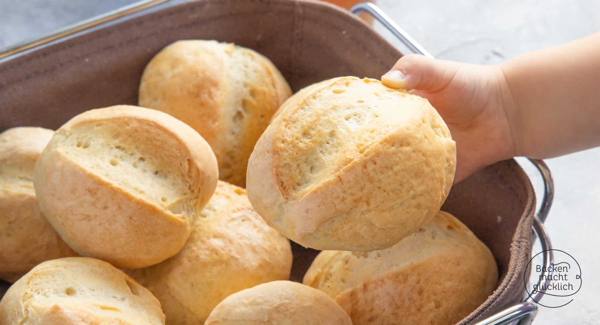 Klassische Brötchen Backen macht glücklich