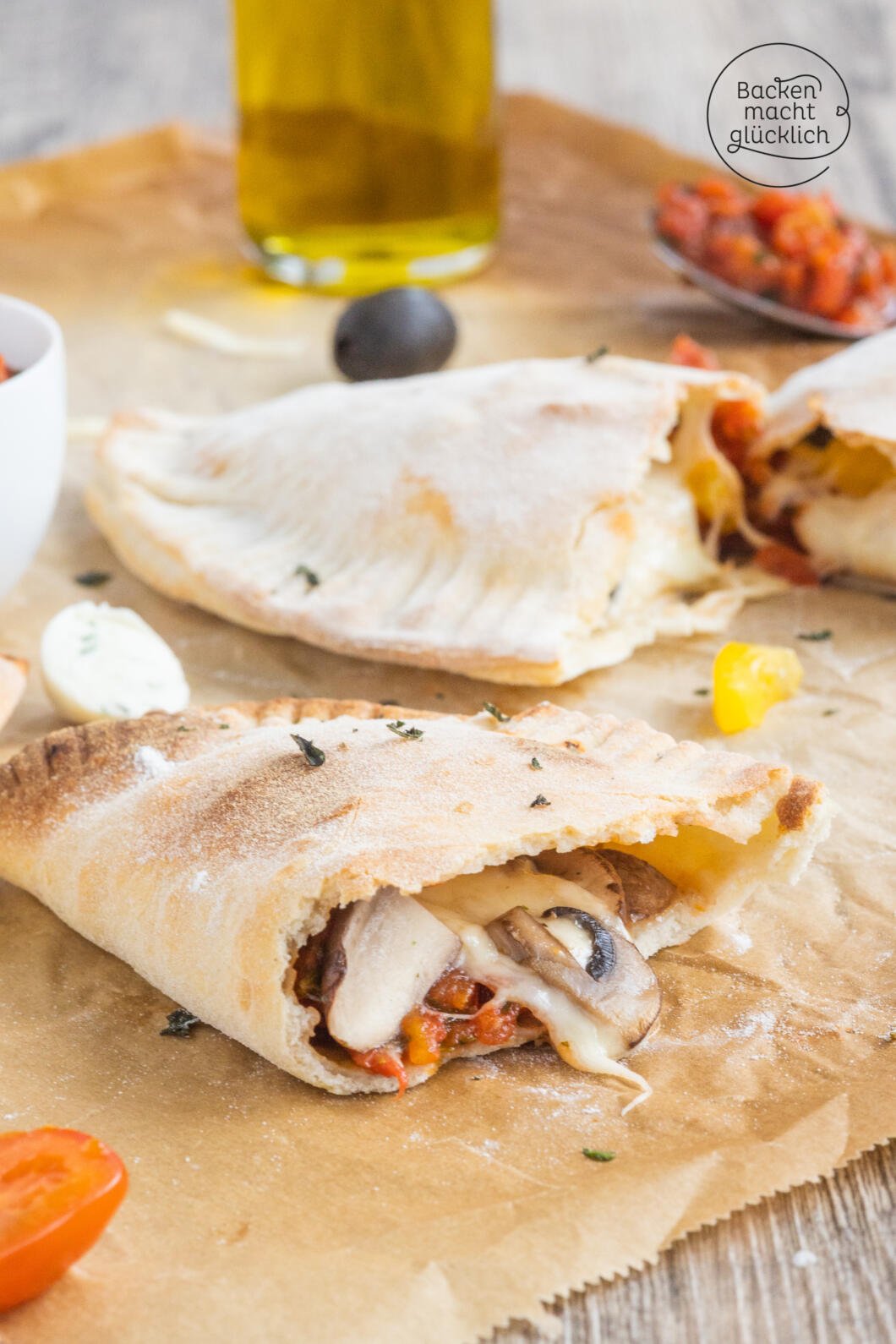 Calzone PizzaRezept Backen macht glücklich
