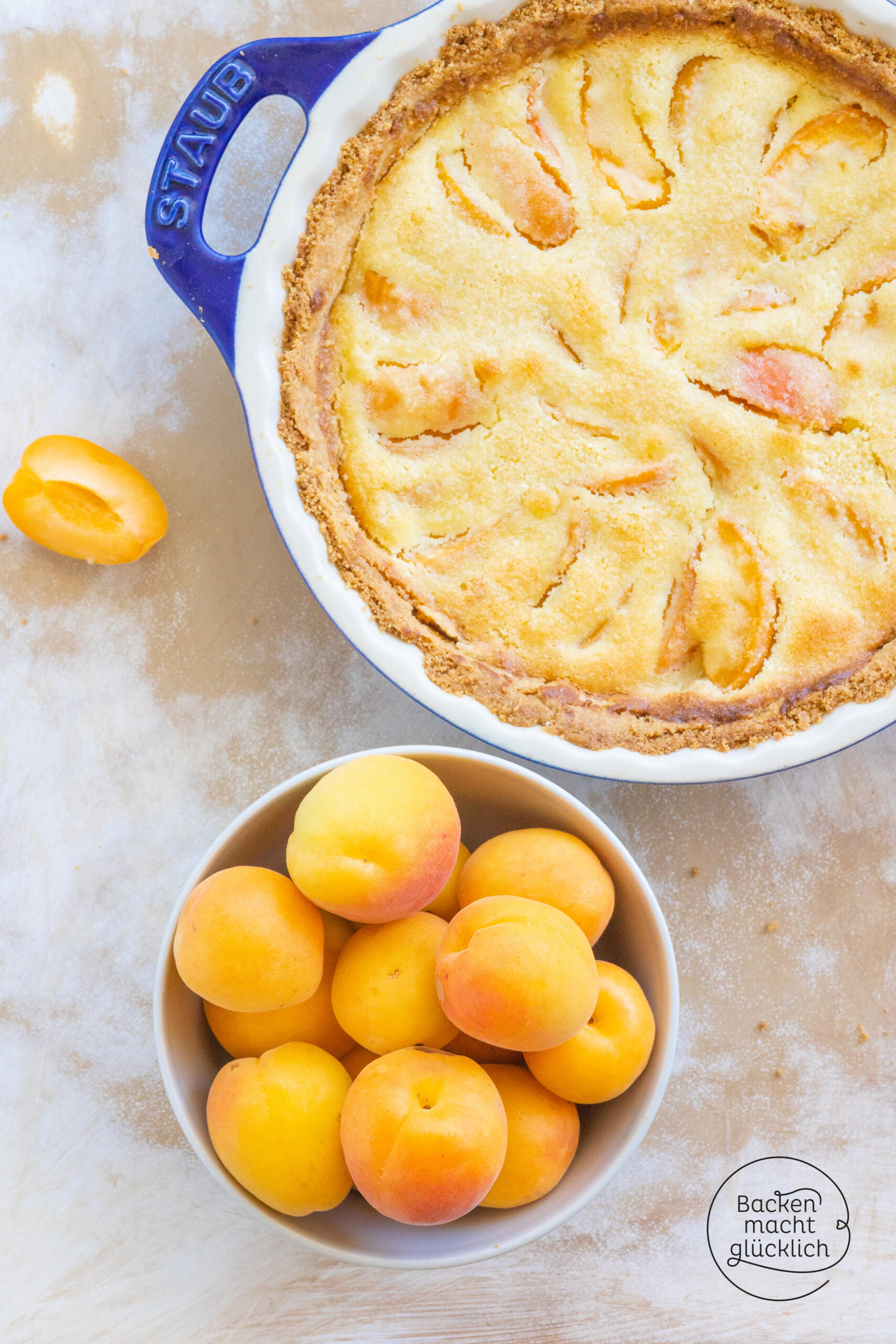 Tarte mit Aprikosen und Mandeln