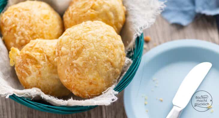 weiche fluffige Käsebrötchen