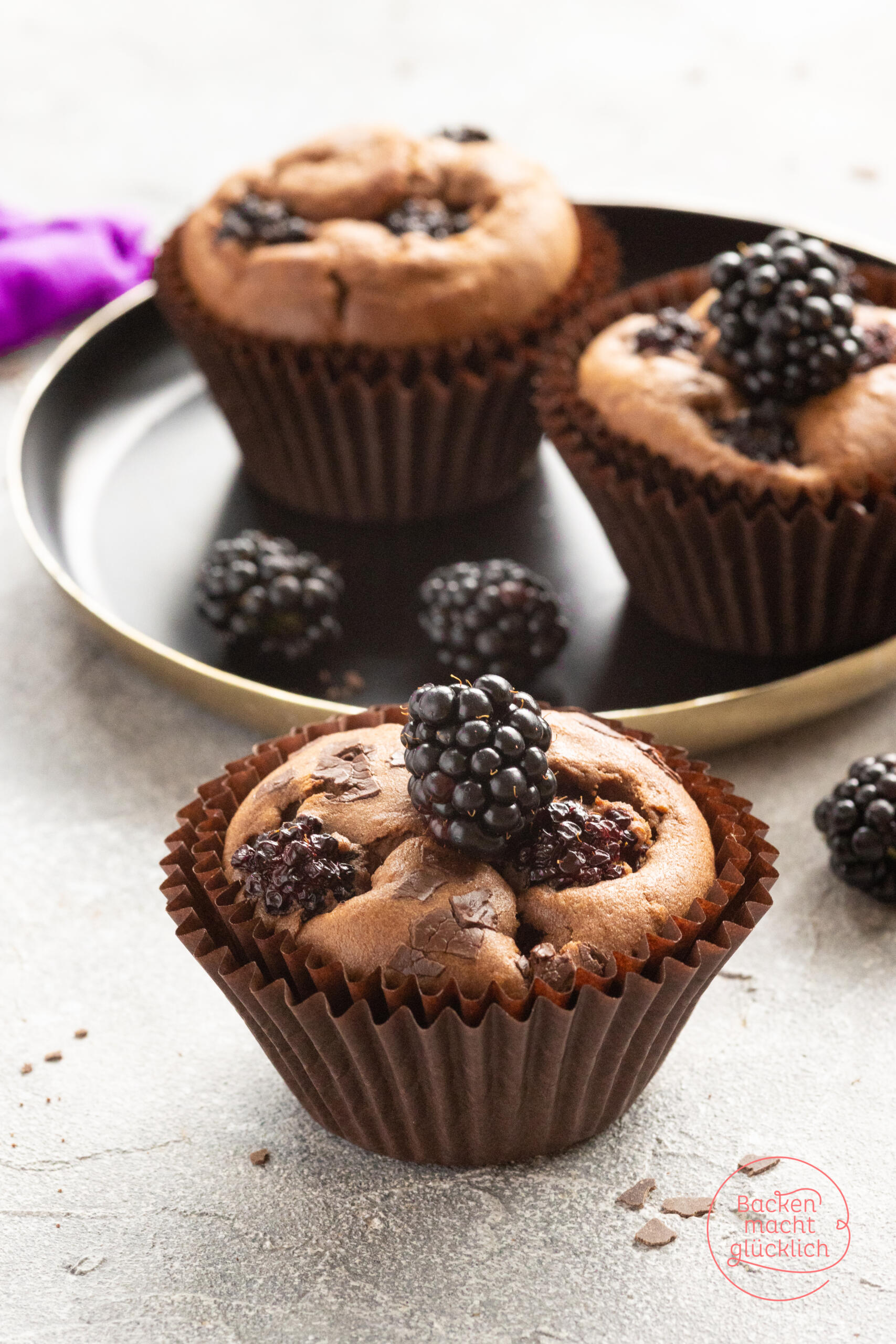 Muffins mit Schoko Brombeeren