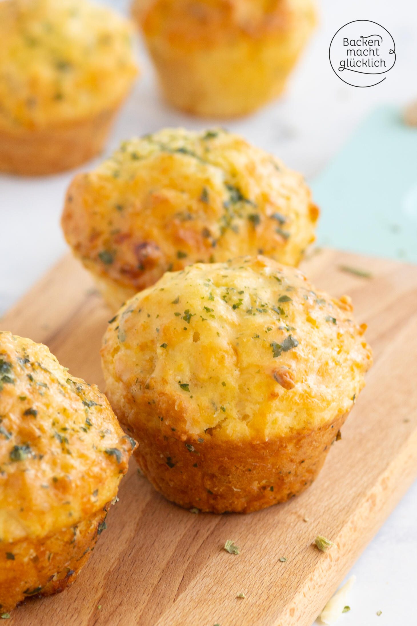 Herzhafte Käsemuffins | Backen macht glücklich