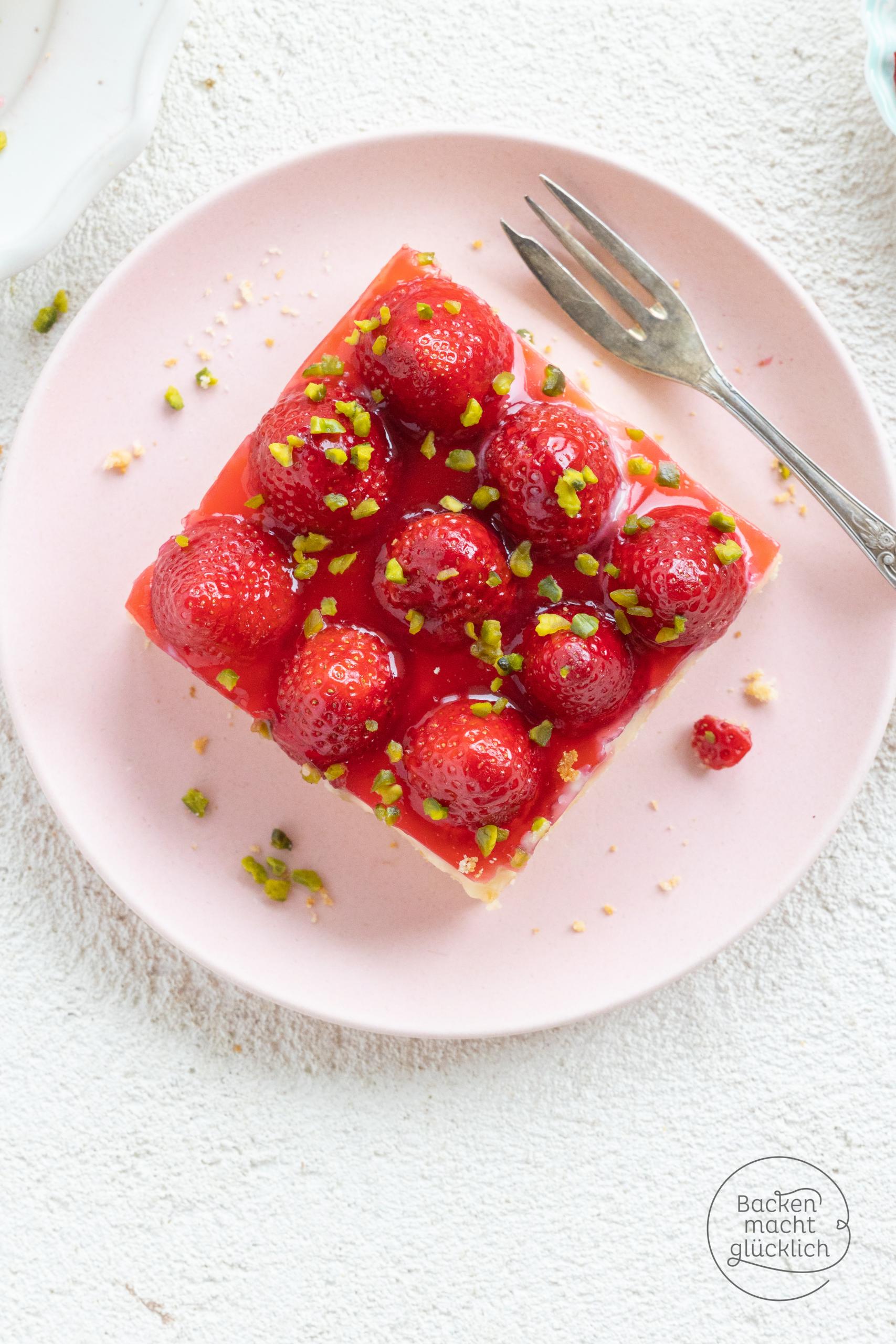 Erdbeer-Pudding-Blechkuchen