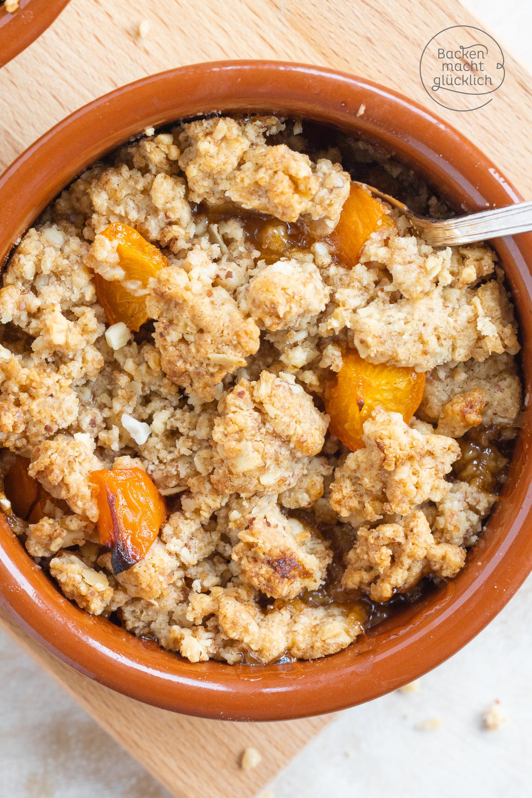 Aprikosencrumble mit Haferflocken