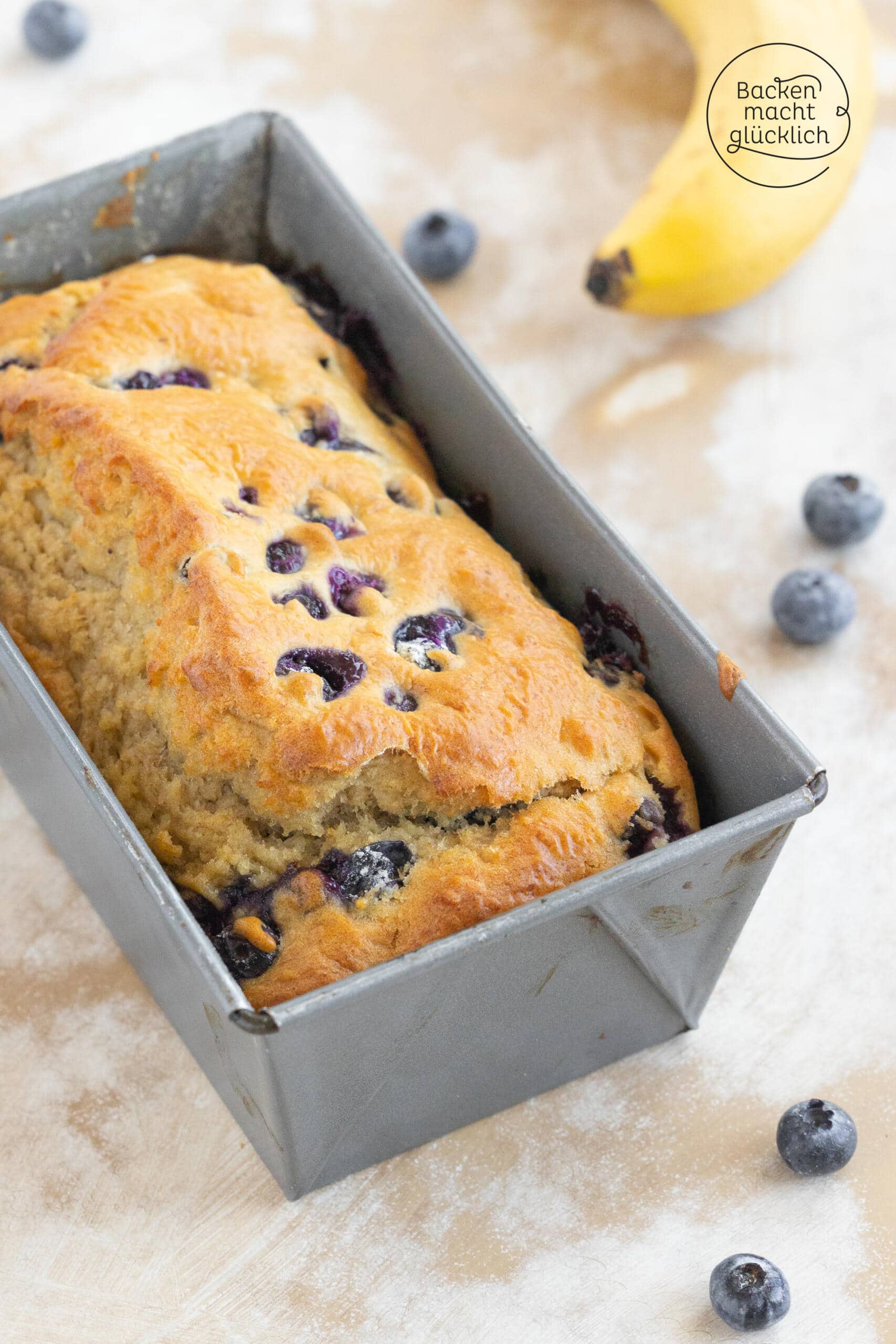 Bananenkuchen mit Blaubeeren gesund