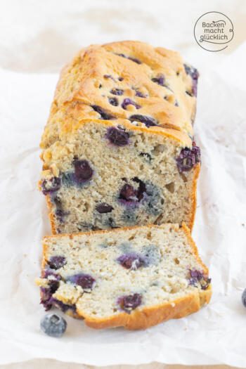 Bananenkuchen gesund mit Beeren