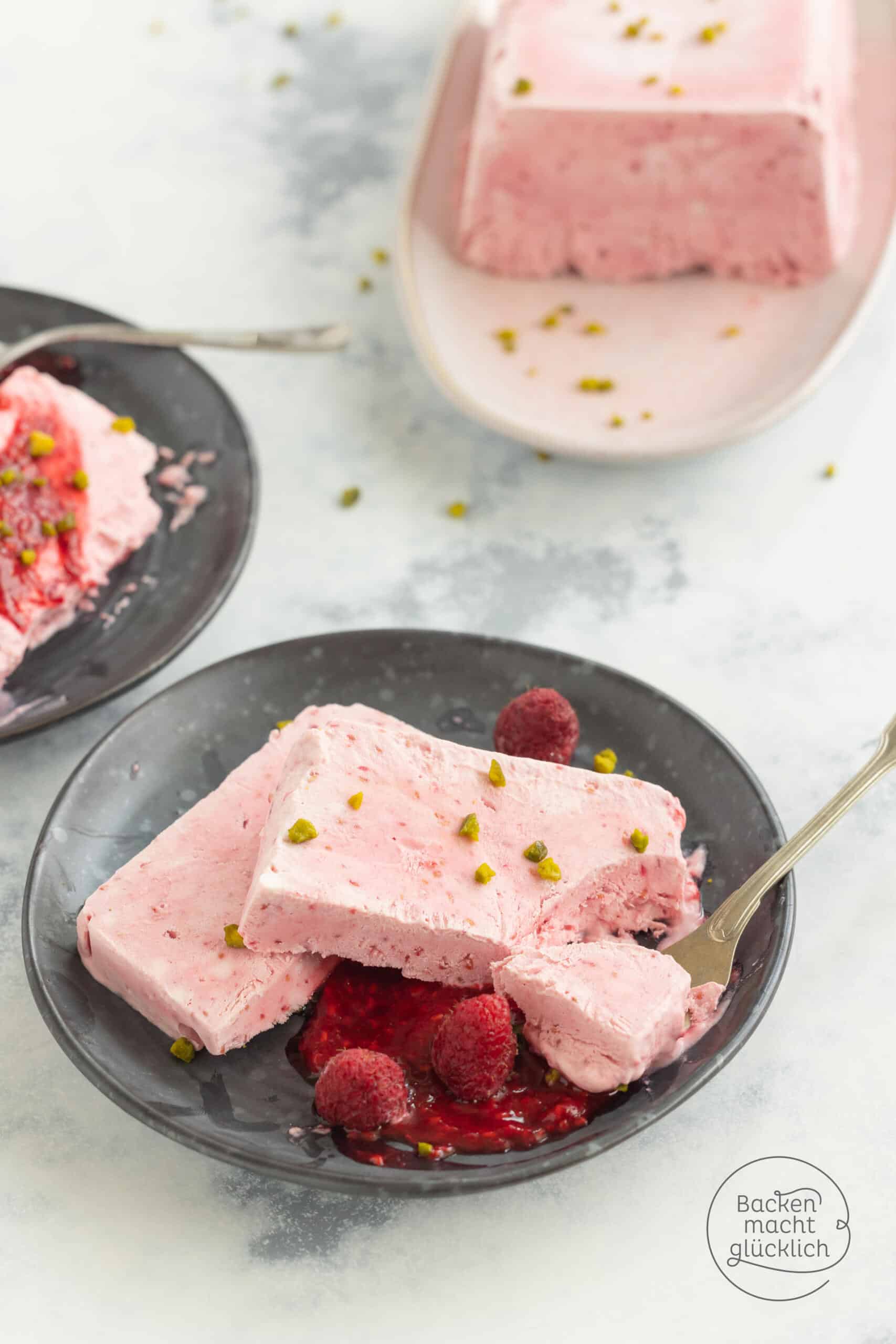 Beeren-Parfait ohne Ei | Backen macht glücklich