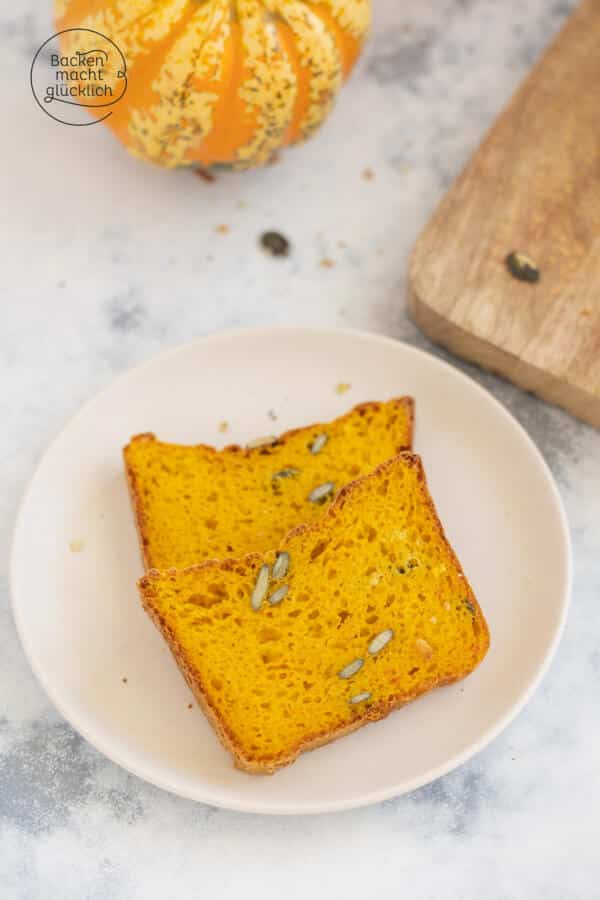 Dinkelbrot mit Kürbismus