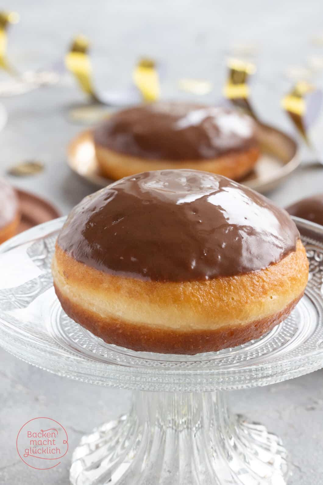 Schoko-Krapfen | Backen macht glücklich Schoko-Krapfen | Backen macht glücklich