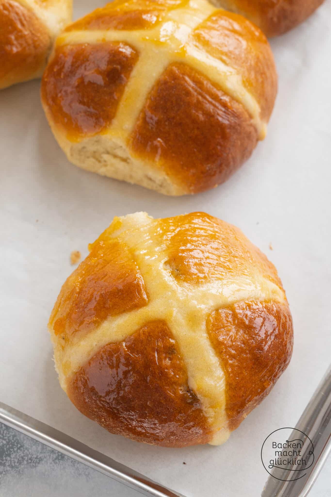 einfache Hot Cross Buns