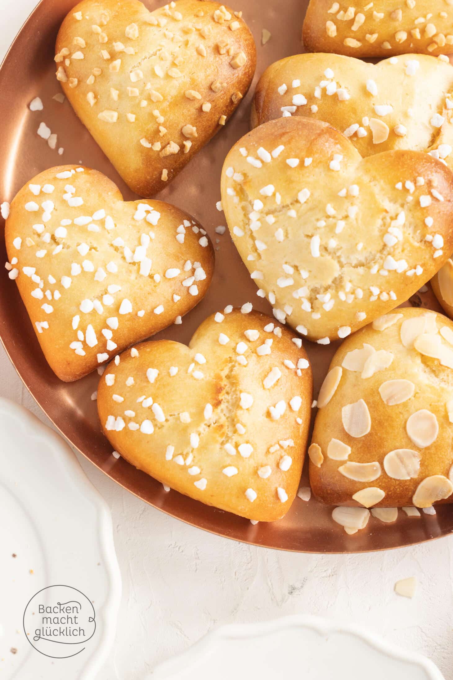 Herz-Brötchen | Backen macht glücklich Herz-Brötchen | Backen macht glücklich