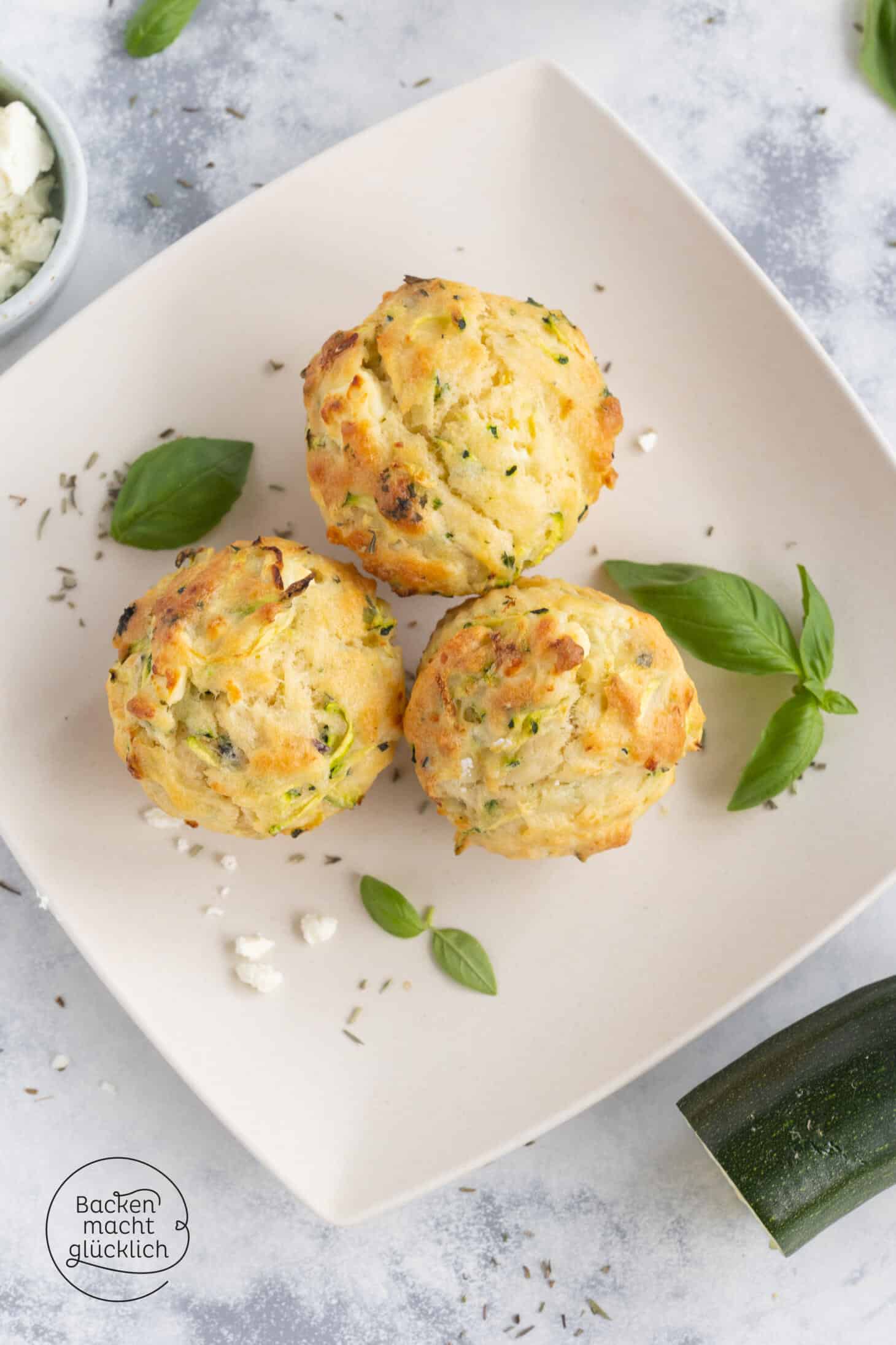 Herzhafte Zucchini-Muffins | Backen macht glücklich