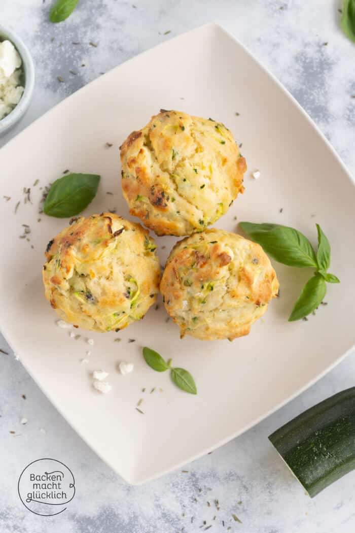 Herzhafte Zucchini-Muffins | Backen macht glücklich