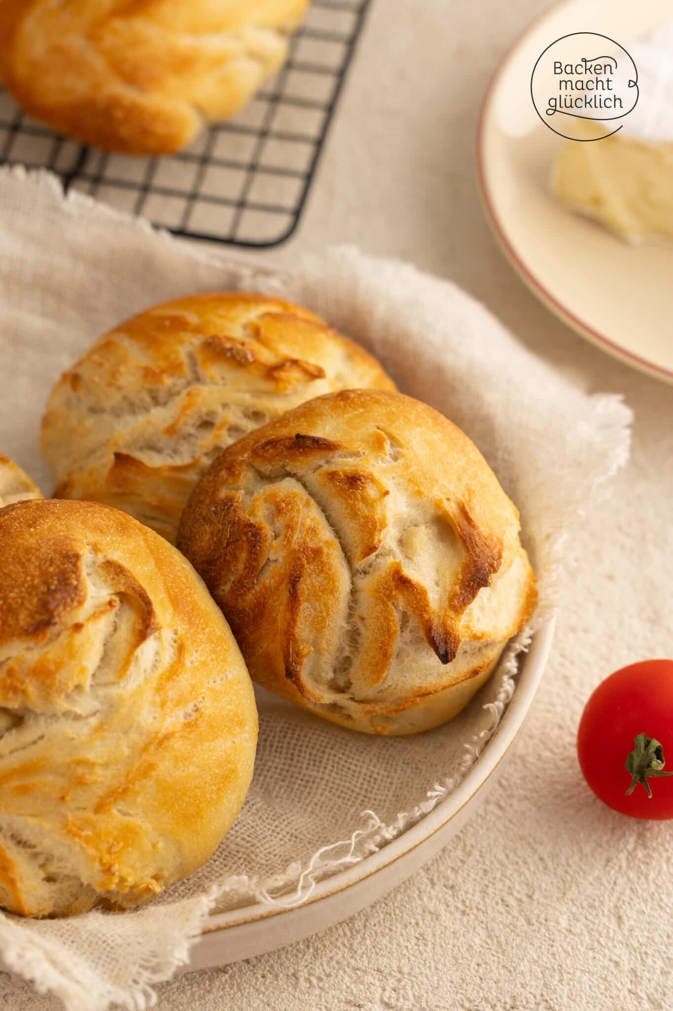 Sauerteig Brötchen