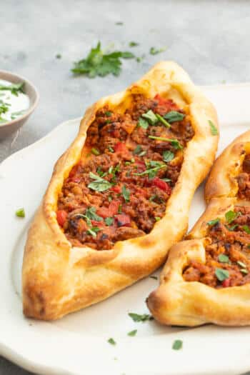 Hackfleisch-Pide