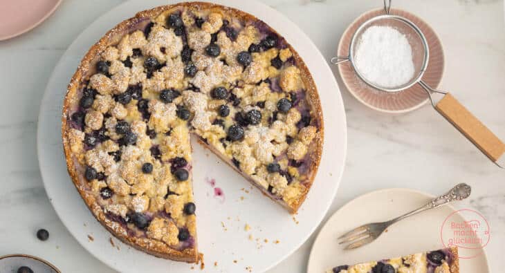 Blaubeer-Käsekuchen mit Streuseln | Backen macht glücklich Blaubeer-Käsekuchen mit Streuseln | Backen macht glücklich