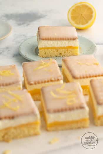 Zitronen-Butterkeks-Blechkuchen