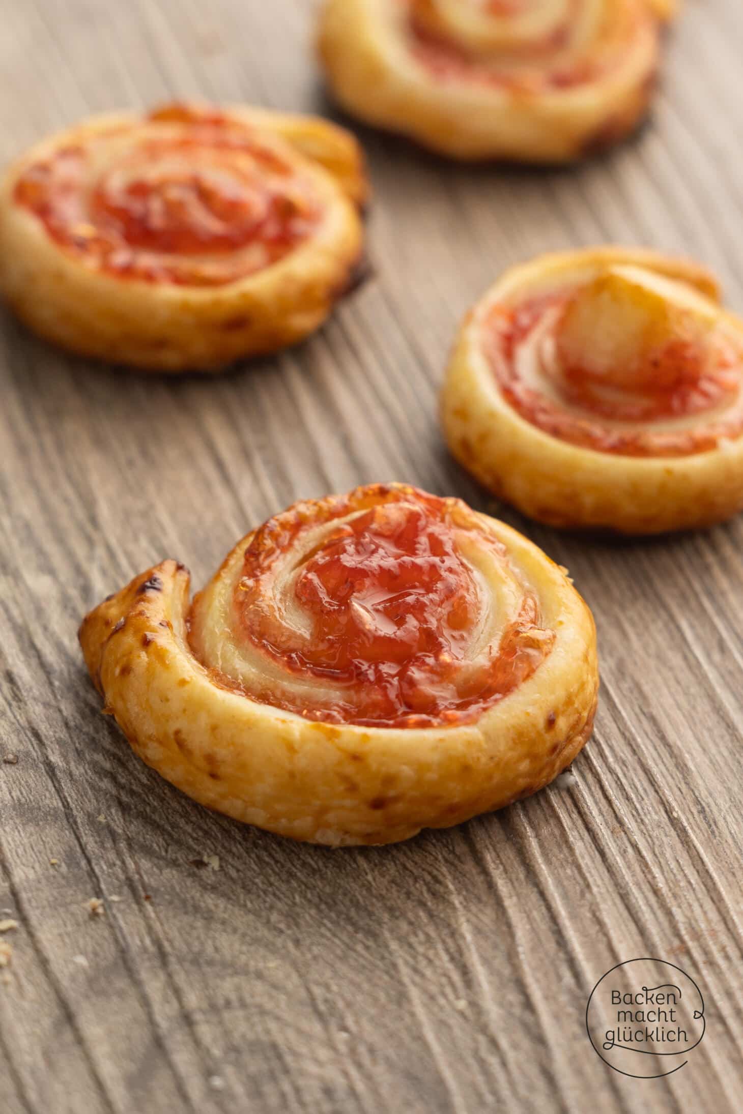 Süße Blätterteigschnecken | Backen macht glücklich