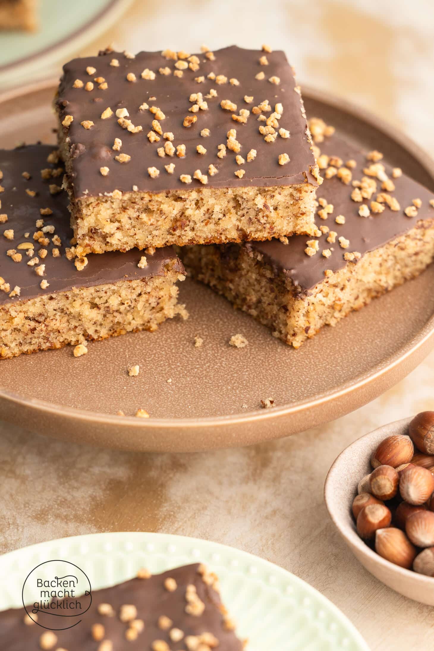 Nusskuchen vom Blech | Backen macht glücklich