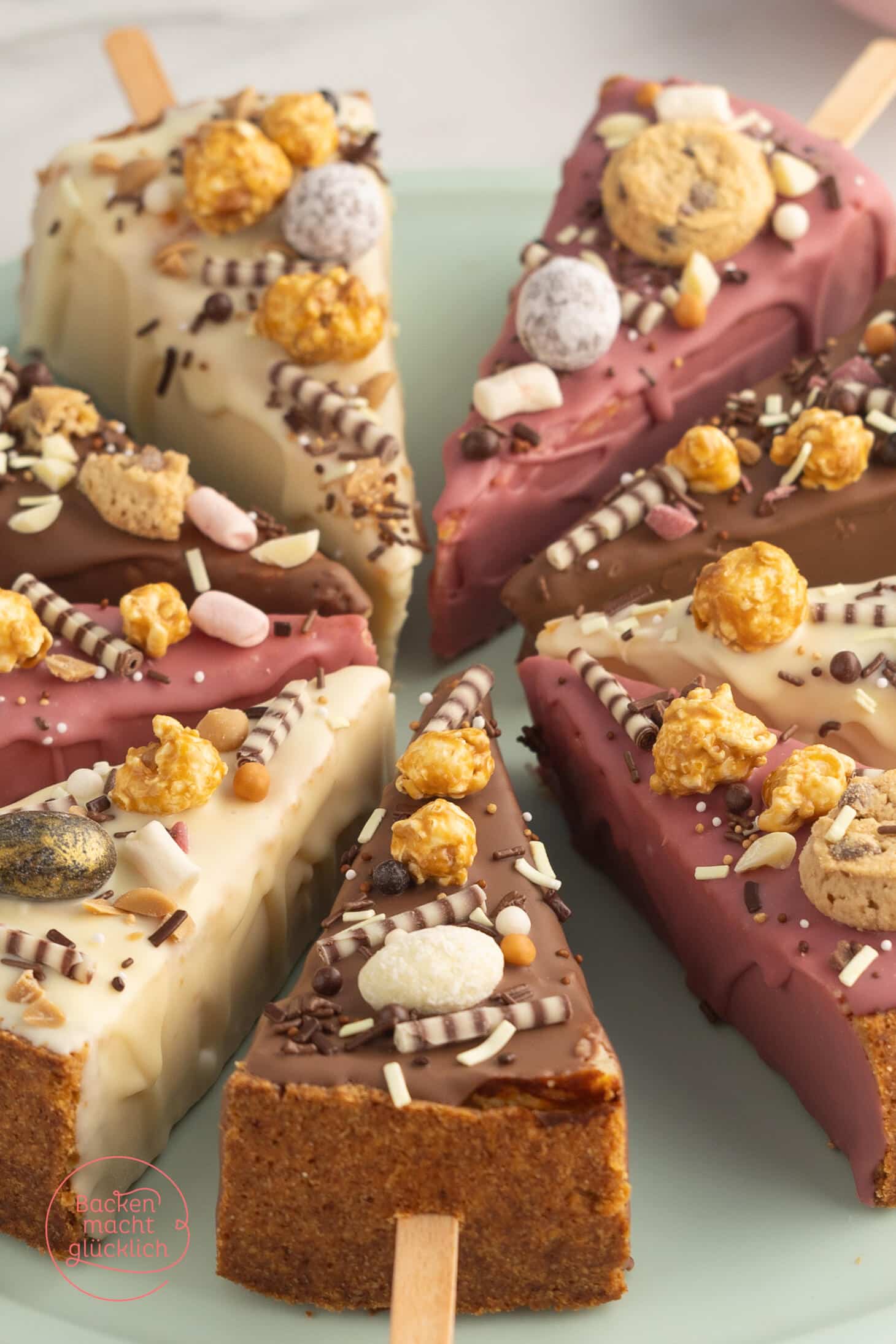 Käsekuchen am Stiel | Backen macht glücklich