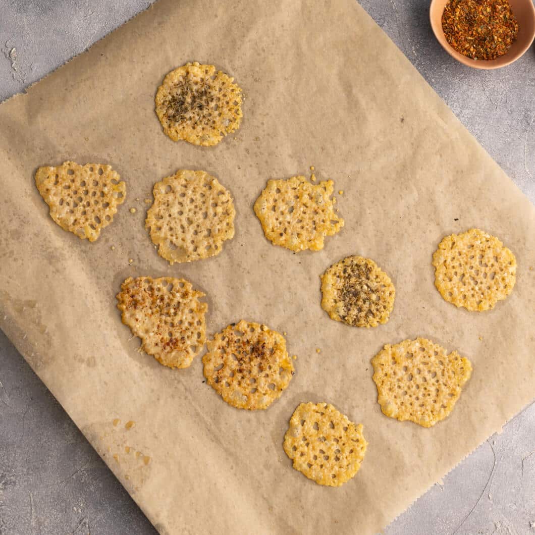 Parmesanchips backen