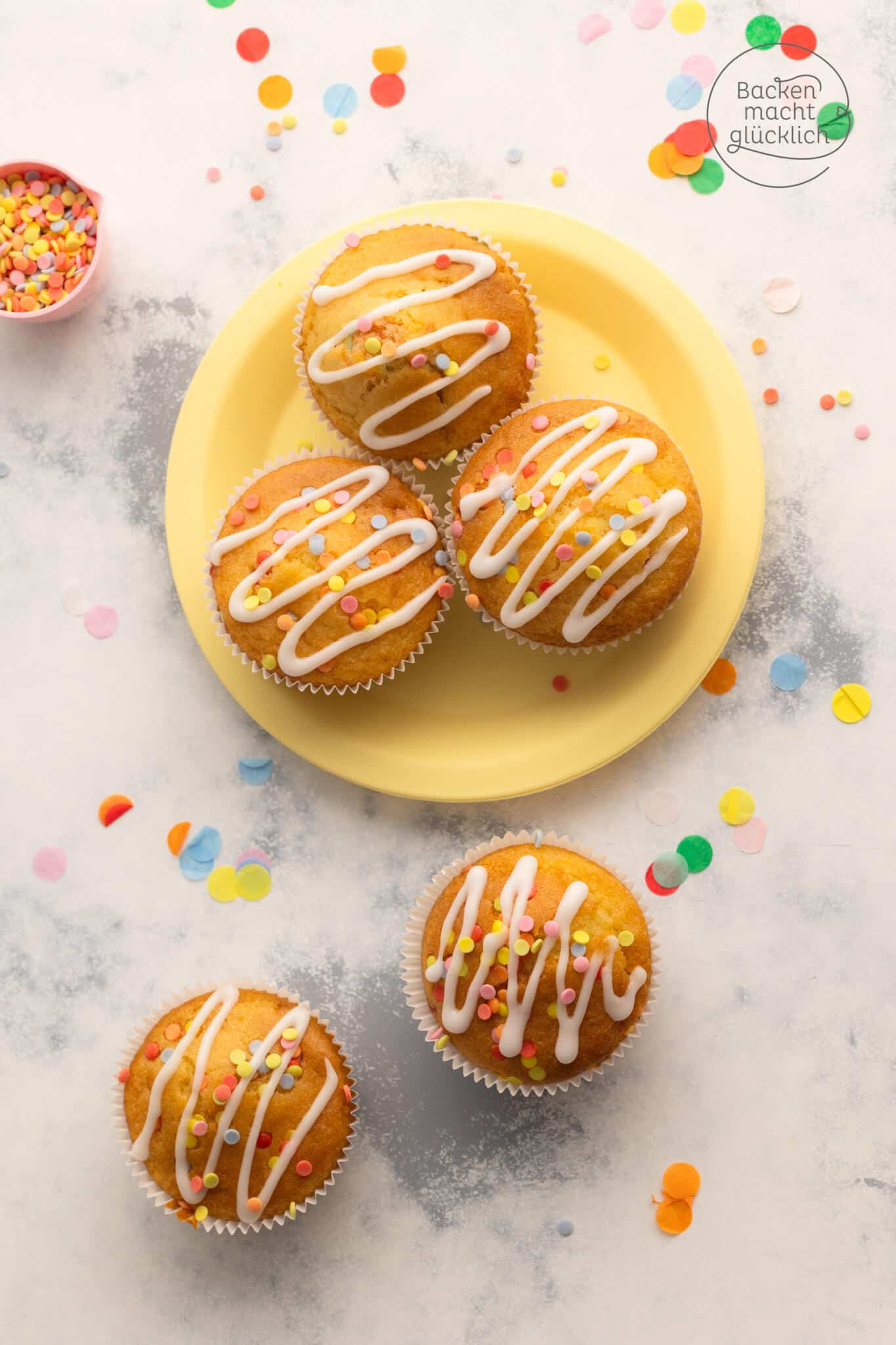 Muffins mit bunten Konfetti