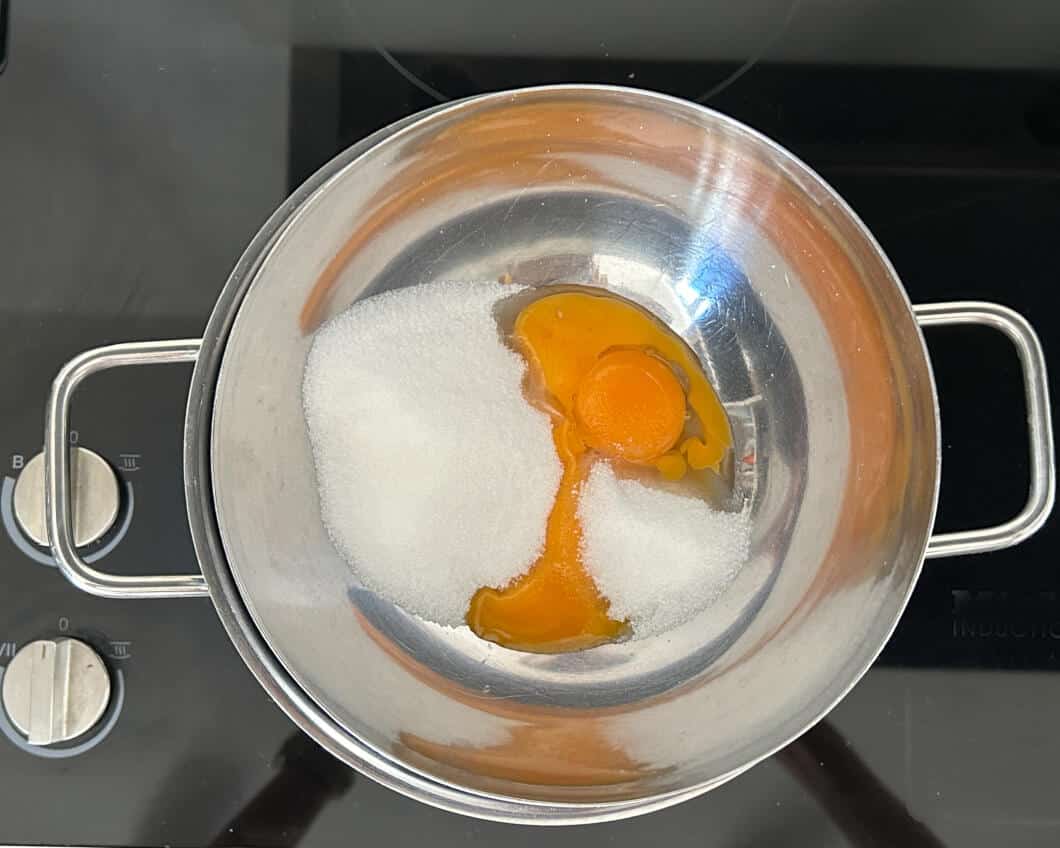 Eierlikör Rezept Eigelb-Zucker-Mix