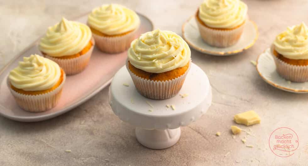 Weiße Schooko-Cupcakes