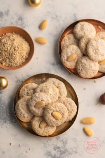 Makronen mit gemahlenen Mandeln