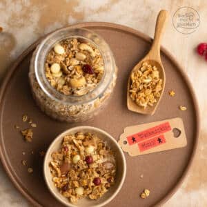 Selbstgemachtes Müsli Granola zum Verschenken