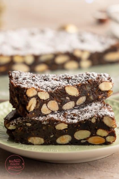 Panforte nero mit Kakao in Stücken