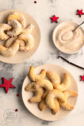 Gelingsichere Vanillekipferl nach Omas Rezept mit Vanillezucker bestäubt