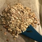 Gebackenes Geschenk-Müsli zum Verschenken im Ofen