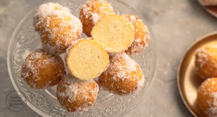 Vegane Quarkbällchen ohne Ei und ohne Quark, frisch ausgebacken