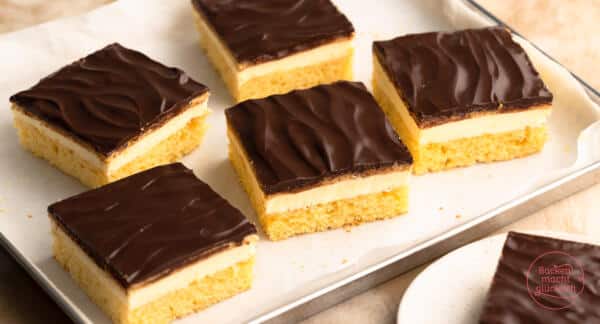 einzelne Stücke LPG Kuchen vom Blech