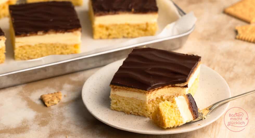 LBG Blechkuchen mit Keksen, Schnaps,Creme und Glasur