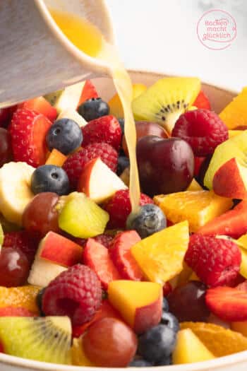 Obstsalat Dressing mit Zitronensaft und Orangensaft
