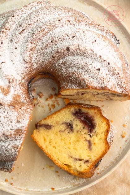 schneller saftiger Marmeladen-Rührkuchen mit Joghurt im Teig