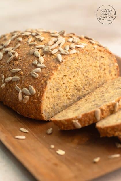 einfaches Protein brot mit körnigem Frischkäse