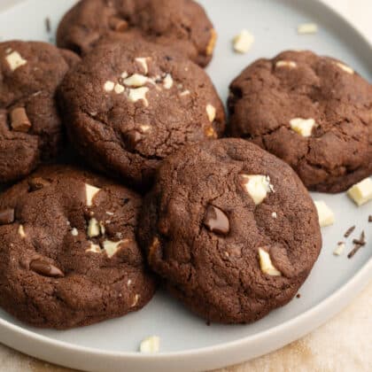 selber gemachte Triple Chocolate Cookies wie aus dem Coffeeshop