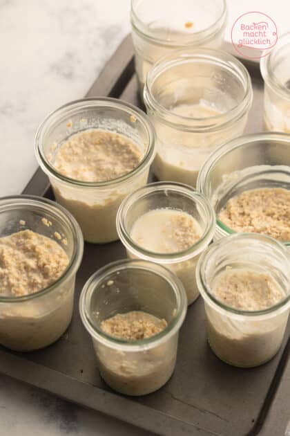 selber gemachte Overnight Oats über Nacht mit verschiedenen Konsistenzen