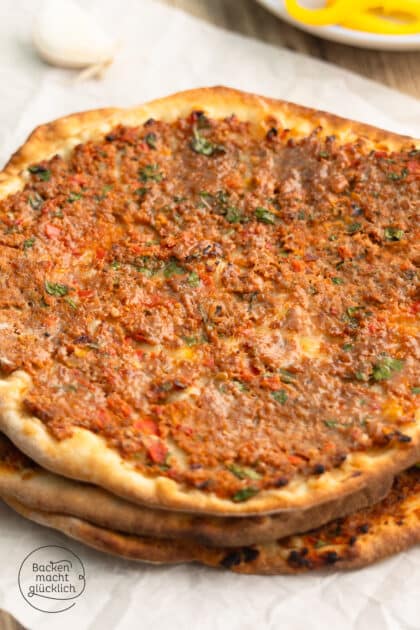 Türkische Pizza Rezepte Lahmacun mit Rinderhackfleisch